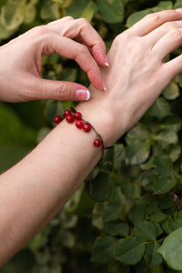 Alaskan High bush Cranberry Glass Bead Bracelet